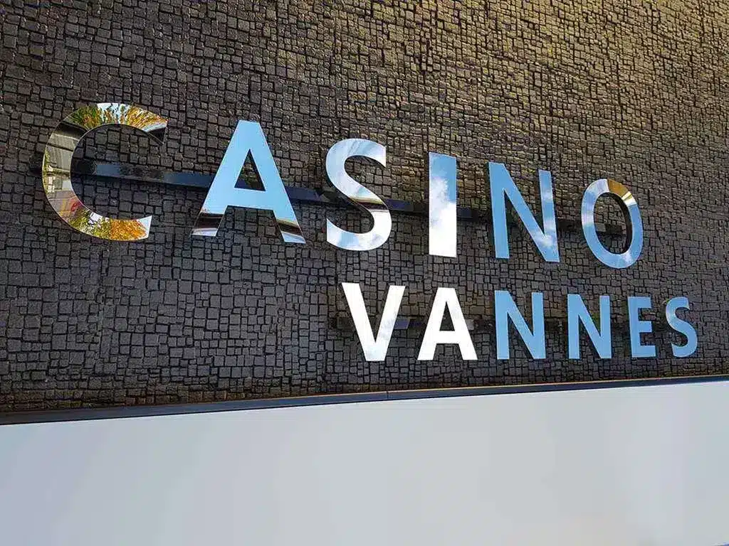 casino (3)